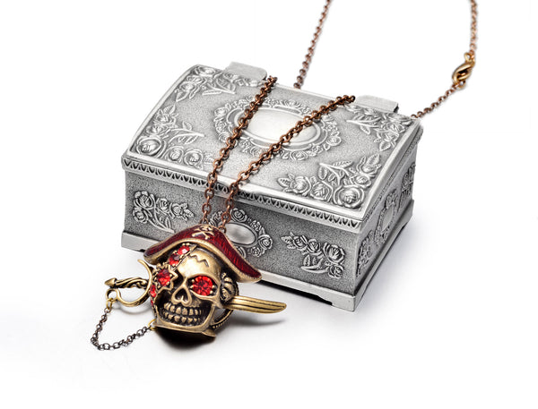 Premium Pirates of the Caribbean Diamond Skull Pendant Metal Necklace